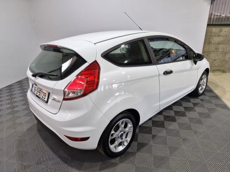 2016 Ford Fiesta - photo 10