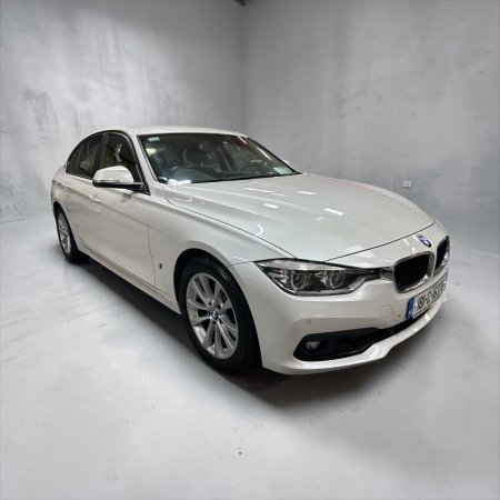 2018 BMW 3-Series 330e SE