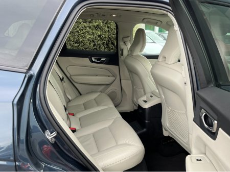 2024 Volvo XC60 - photo 10