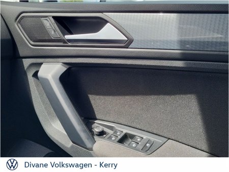 2024 Volkswagen Tiguan - photo 38