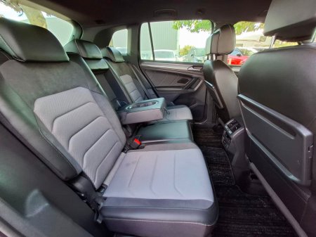 2019 Volkswagen Tiguan - photo 12