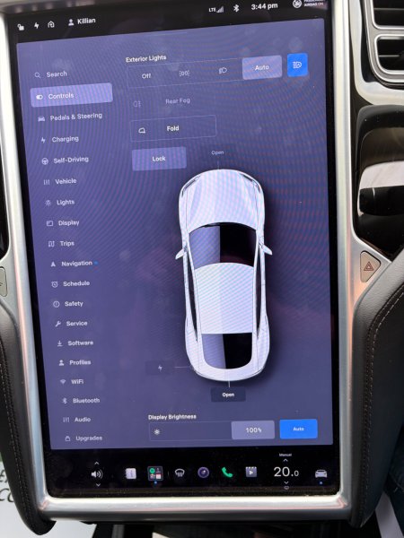 2015 Tesla Model S - photo 24