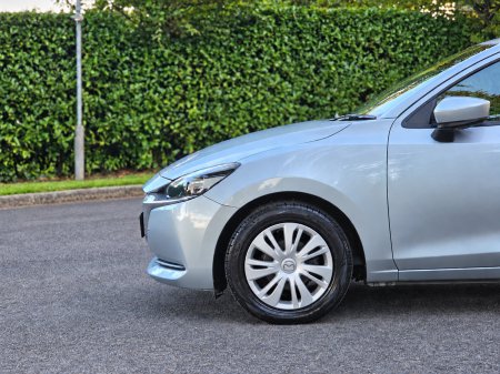 2021 Mazda Mazda2 - photo 13