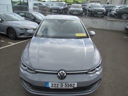 2022 Volkswagen Golf - photo 2