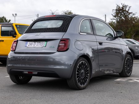 2024 Fiat 500e - photo 4
