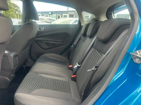 2015 Ford Fiesta - photo 14