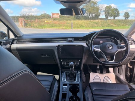 2020 Volkswagen Passat - photo 12