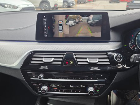 2017 BMW 5-Series - photo 17