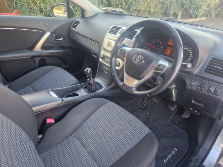 2015 Toyota Avensis - photo 6