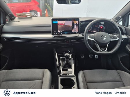2024 Volkswagen Golf - photo 2
