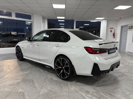 2023 BMW 3-Series - photo 7