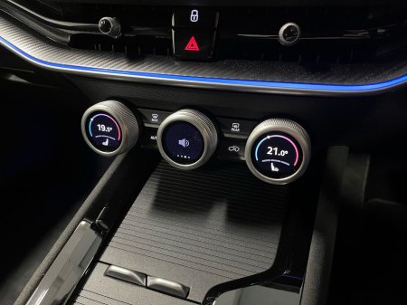 2026 Skoda Superb - photo 13