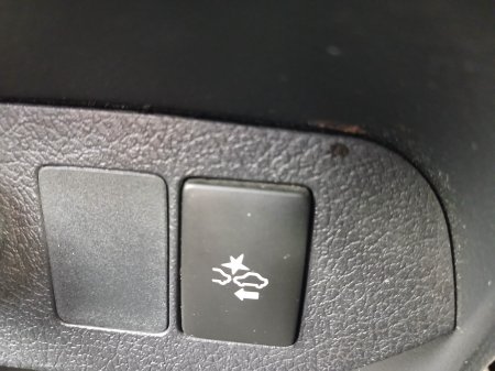 2016 Toyota Yaris - photo 21