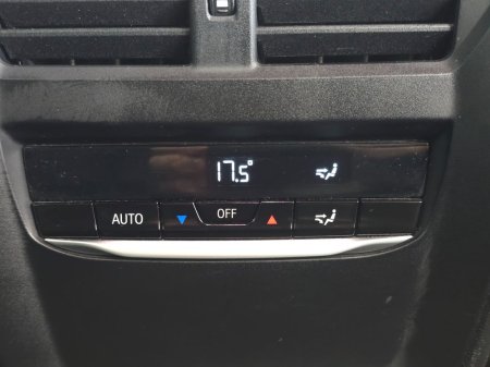 2022 BMW 3-Series - photo 23