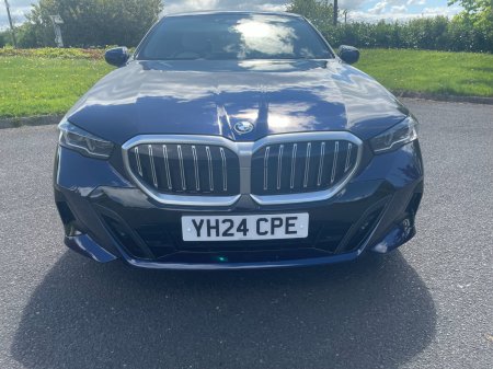 2024 BMW 5-Series - photo 15