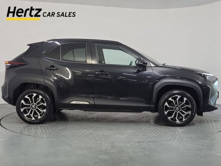 2023 Toyota Yaris Cross - photo 2