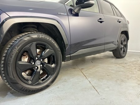 2020 Toyota RAV4 - photo 11