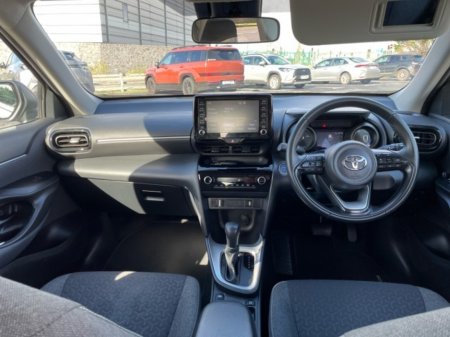2023 Toyota Yaris Cross - photo 8