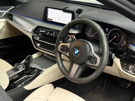 2018 BMW 5-Series - photo 9