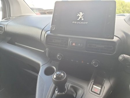 2020 Peugeot Partner - photo 12