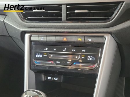 2024 Volkswagen T-Roc - photo 21