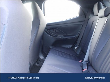 2021 Toyota Yaris - photo 7