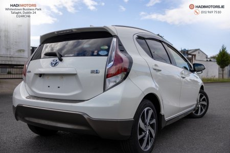 2015 Toyota Aqua - photo 4