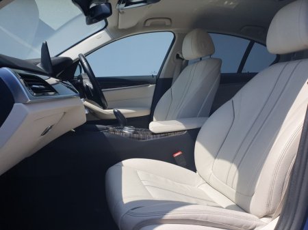 2021 BMW 5-Series - photo 7