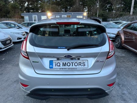 2016 Ford Fiesta - photo 12