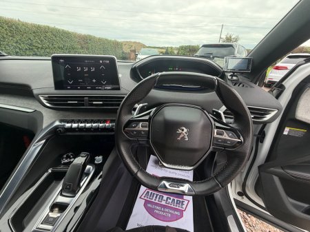 2017 Peugeot 5008 - photo 17