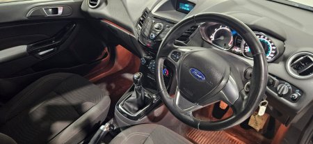 2013 Ford Fiesta - photo 10