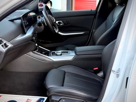 2025 BMW 3-Series - photo 7