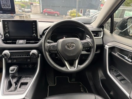 2022 Toyota RAV4 - photo 9