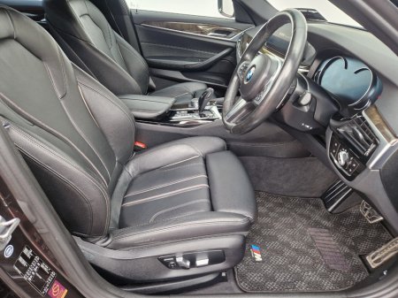 2017 BMW 5-Series - photo 26