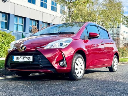 2019 Toyota Vitz - photo 12