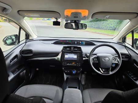 2020 Toyota Prius - photo 16