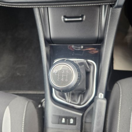 2016 Toyota Auris - photo 16