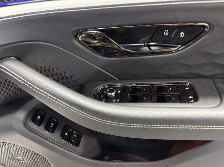 2025 Bentley Flying Spur - photo 40