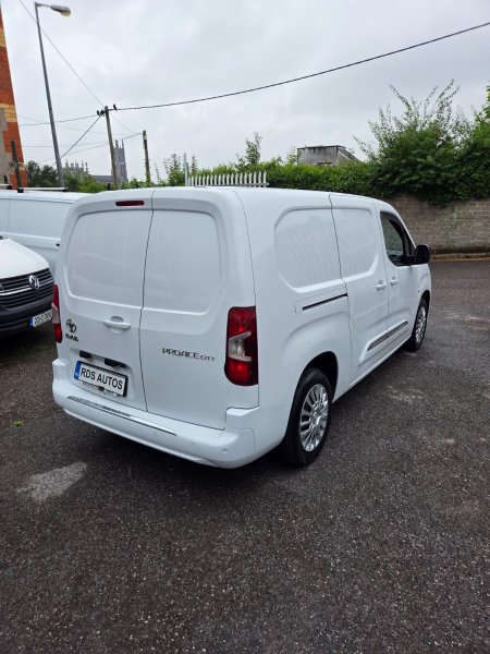2024 Toyota Proace City - photo 6