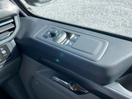 2026 Ford Tourneo Custom - photo 18