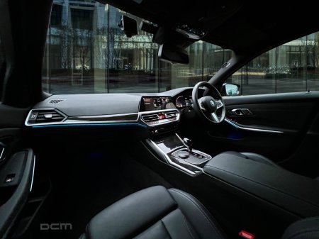 2022 BMW 3-Series - photo 8
