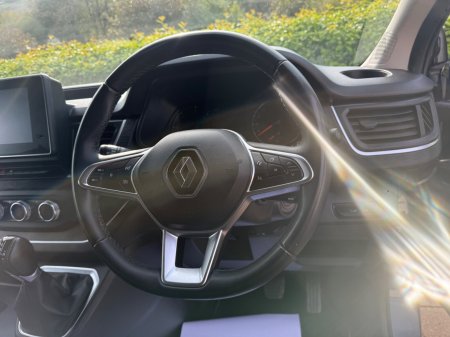 2022 Renault Trafic - photo 11