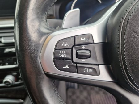 2017 BMW 5-Series - photo 34
