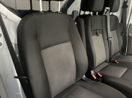 2021 Ford Transit - photo 9