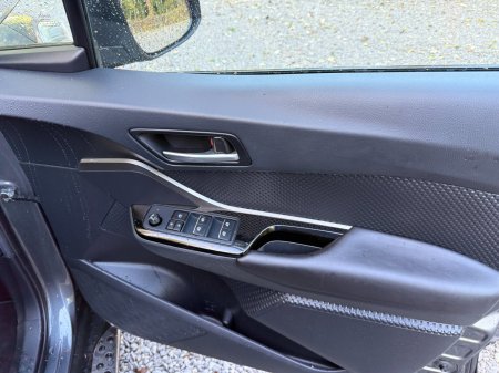 2019 Toyota C-HR - photo 19