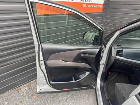 2018 Toyota Estima - photo 21