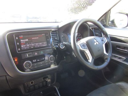 2017 Mitsubishi Outlander - photo 10