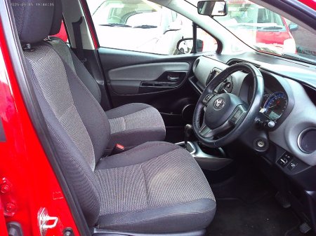 2015 Toyota Yaris - photo 9