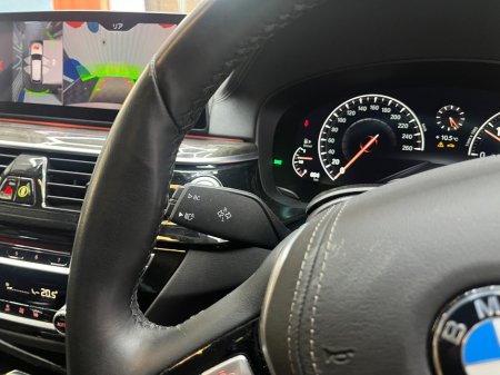 2020 BMW 5-Series - photo 13