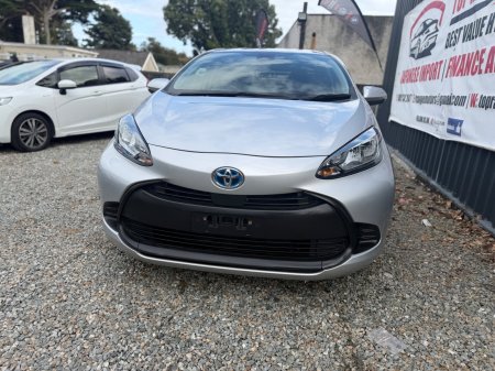 2022 Toyota Aqua - photo 2